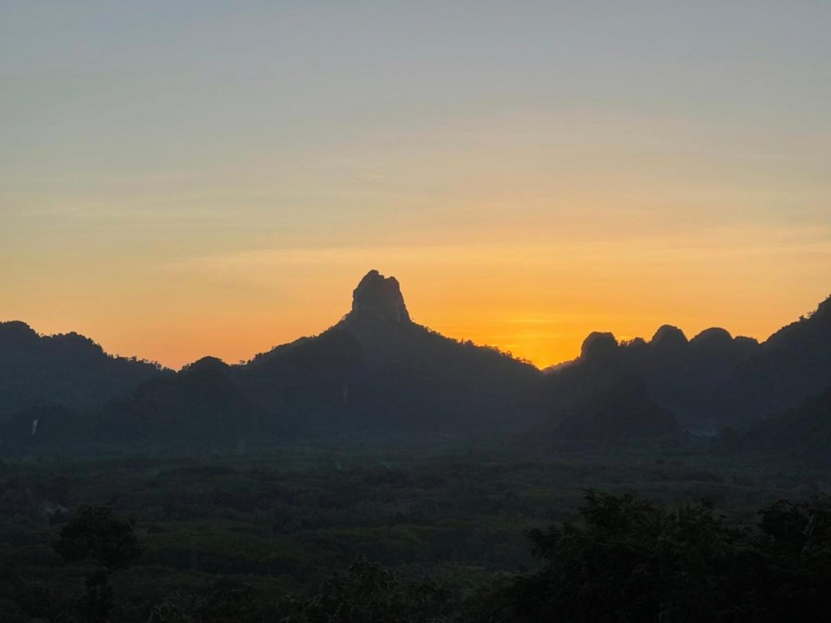 Por Sampao Camping Ban Pha Saeng Lang Exterior foto
